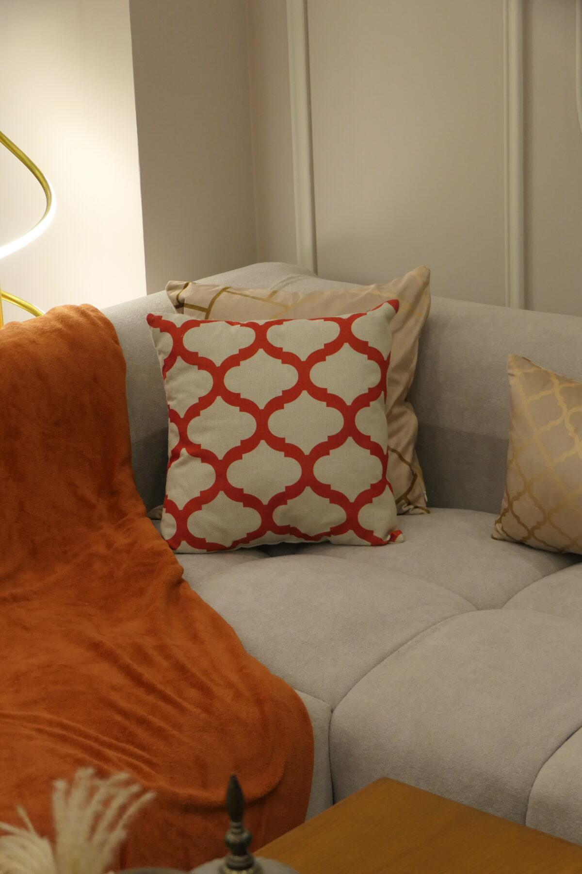 P1210708 The Cloud Sofa